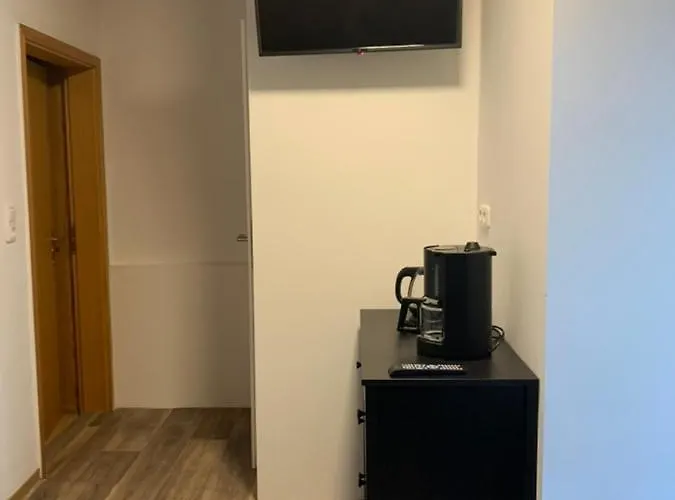 Monteurzimmer Ahnetal Zweibettzimmer Einzelzimmer Mit Eigenem Bad Privatunterkunft Dornberg (Kassel)