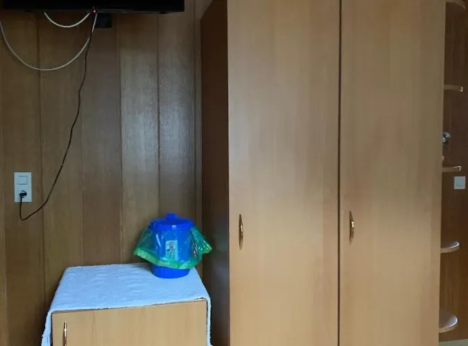 Monteurzimmer Ahnetal Zweibettzimmer Einzelzimmer Mit Eigenem Bad Ubytování v soukromí